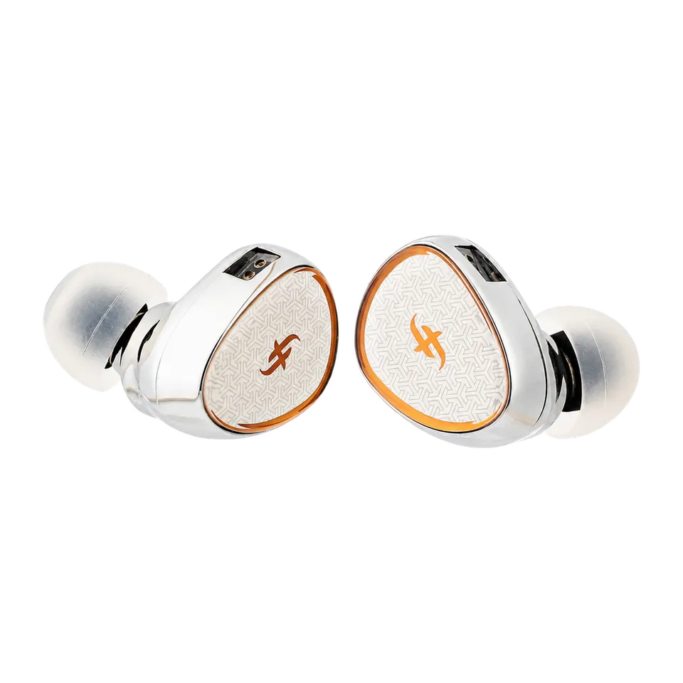 Silver SIMGOT EA1000 Fermat earpiece pair with patterned gold-trimmed faceplates and pale ear tips.